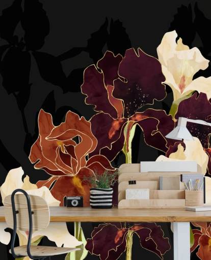 Fond noir avec un mélange de fleurs d'iris violettes, brunes et blanches