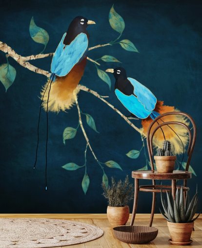 Oiseaux bleus et dorés sur une branche avec des feuilles vertes sur fond bleu foncé