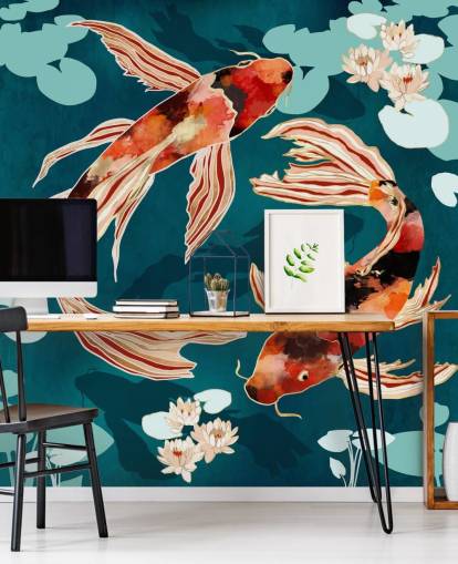 Orange Koi schwimmt in einem blauen Teich mit türkisfarbenen Seerosenblättern Orange Koi schwimmt in einem blauen Teich mit türkisfarbenen Seerosenblättern