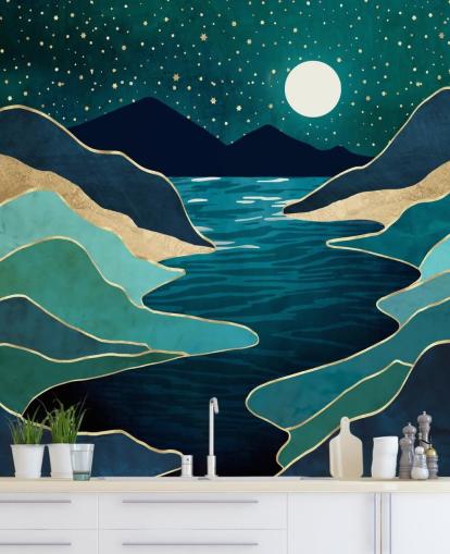 Luna sobre un río azul y montañas