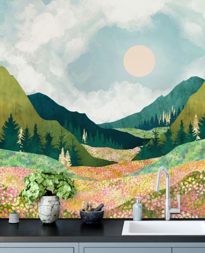 Värikäs kevätniitty ja vihreät vuoret Värikäs kevätniitty ja vihreät vuoret