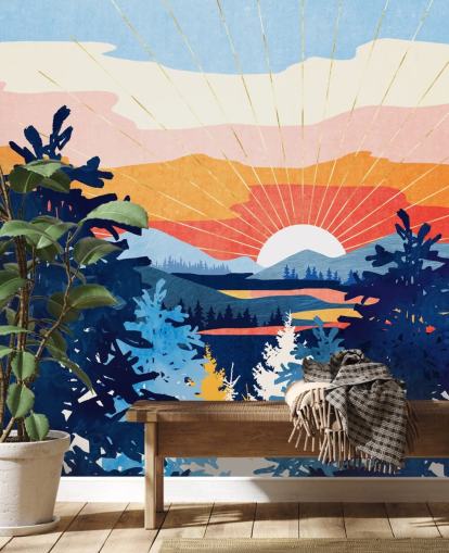 Weiße Sonne untergeht hinter einem See mit blauen Bergen und Bäumen 