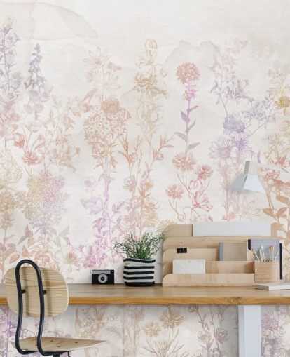 Blegede brune blomster med antydninger af pink og lilla