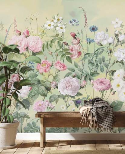 Pastellrosa und weiße Blumen auf cremefarbenem Hintergrund Pastellrosa und weiße Blumen auf cremefarbenem Hintergrund