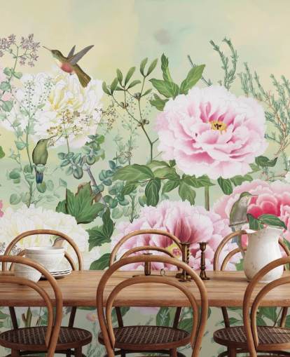 Stora rosa blommor med fåglar på en grädde bakgrund