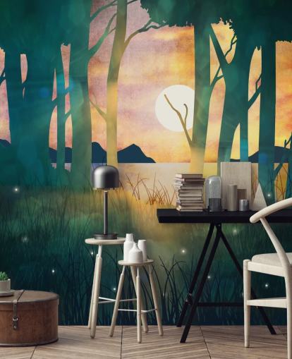 Forêt vert émeraude avec soleil couchant sur une rivière et des montagnes bleues