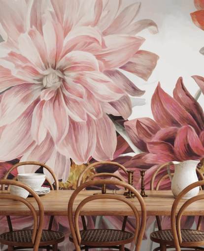 Grandi fiori rossi e rosa su sfondo bianco e grigio