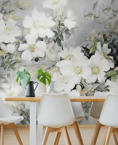 Grå baggrund med hvide blomster og dæmpede grønne blade