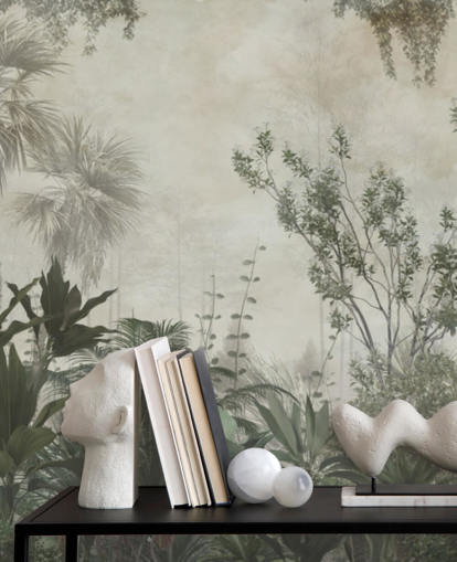 Donkergroene tropische palmbomen in een jungle met een lichtbeige hemelbehang