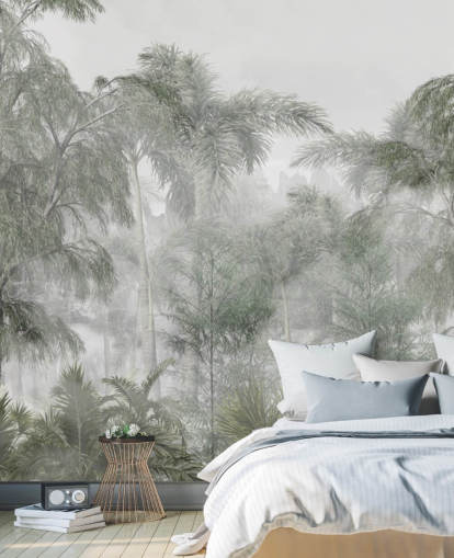 Grands arbres verts de la jungle et palmiers avec un papier peint à la brume douce Grands arbres verts de la jungle et palmiers avec un papier peint à la brume douce