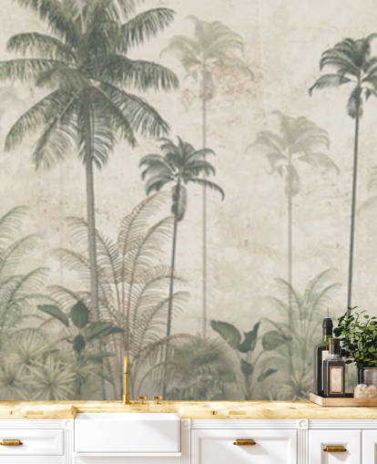 Panoramisch vintage junglebehang met een beige wazige achtergrond en hoge gedempte groene palmbomen