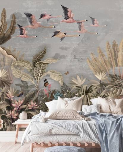 Palmiers beiges et verts et arbres de la jungle avec des fleurs roses, papier peint de flamants roses volants avec un ciel gris Palmiers beiges et verts et arbres de la jungle avec des fleurs roses, papier peint de flamants roses volants avec un ciel gris