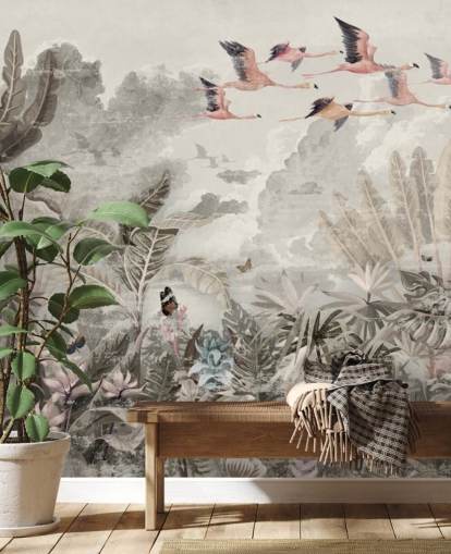 Papier peint de palmiers verts discrets et d'arbres de la jungle avec des fleurs rose clair et des flamants roses volants