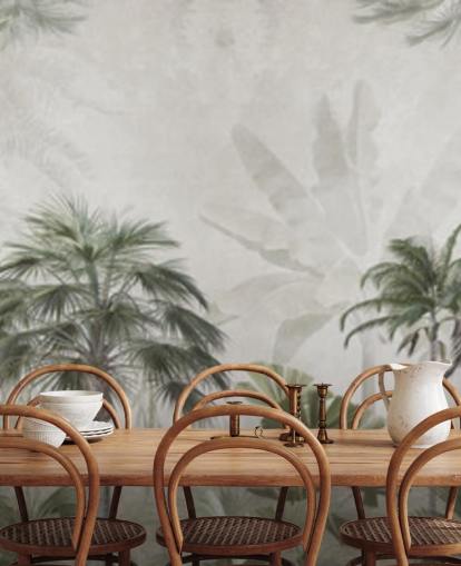 Papel pintado panorámico de selva en verde y gris apagado con palmeras altas