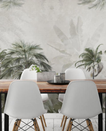Papel pintado panorámico de selva en verde y gris apagado con palmeras altas