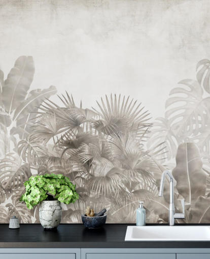 papel de parede de selva bege neutro com árvores tropicais e um céu branco nebuloso