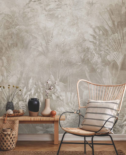 Papel pintado en tonos sepia con brumosos árboles de la selva tropical