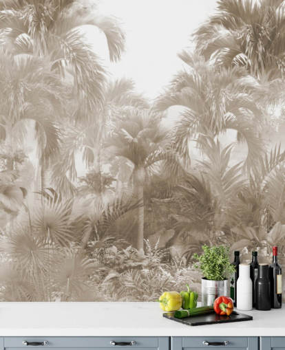 Papier peint Sepia Jungle avec de grands palmiers beiges avec un ciel blanc