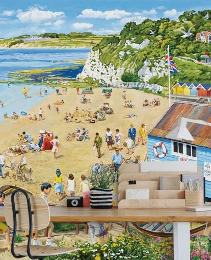 Retro-Strandszene mit einer blauen Bootshütte, goldenem Sand und blauem Meer