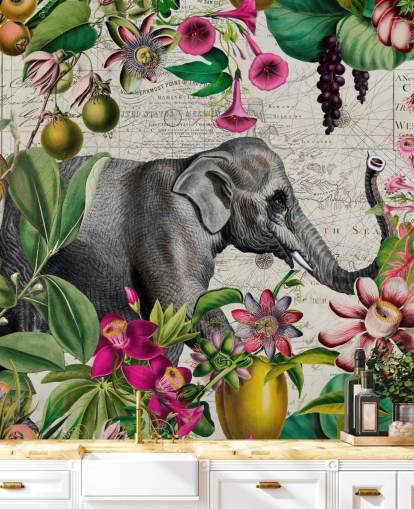 Ljusgrå bakgrund med levande gröna tropiska blad och fåglar med rosa blommor och en stor grå elefant tapet