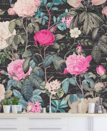 Fondo gris oscuro con grandes flores blancas y rosadas junto con papel pintado de las Escrituras
