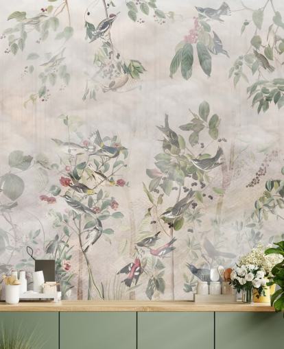 Fond crème avec diverses vignes vertes, oiseaux et fruits rouges