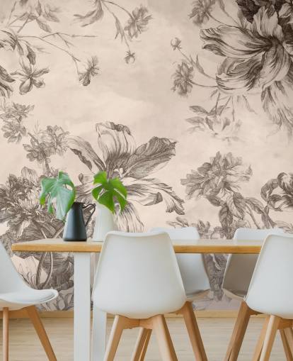 Cremefarbener Hintergrund mit schwarzen Tuschezeichnungen von Blumen und Reben