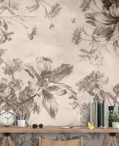 Cremefarbener Hintergrund mit schwarzen Tuschezeichnungen von Blumen und Reben Cremefarbener Hintergrund mit schwarzen Tuschezeichnungen von Blumen und Reben