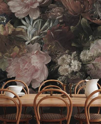 Svart bakgrunn med realistiske og store hvite og rosa blomster Svart bakgrunn med realistiske og store hvite og rosa blomster