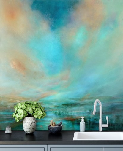 Blauw abstract schilderij van een rivier, bergen in de verte en een blauwe en beige lucht