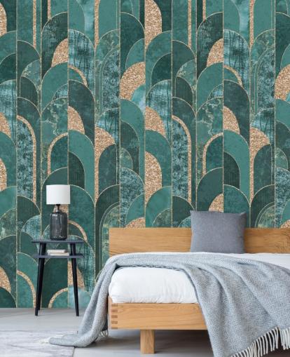 Papier peint art déco bleu sarcelle foncé et clair aux formes dorées