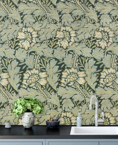 groene muurschildering met bloemenpatroon van William Morris