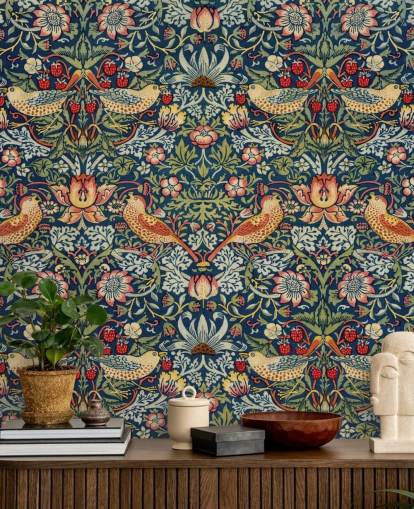 Carta da parati murale con uccelli, fiori e ladri di fragole