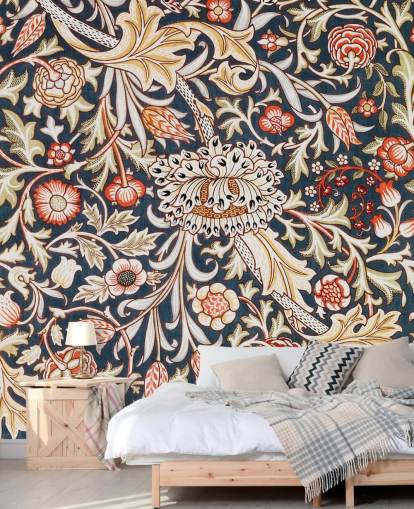 marineblauw en rood bloemenpatroon behang van William Morris