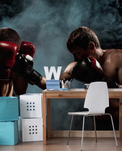 murale di boxe scuro chiamato Boxing Showdown per camere da letto e palestre per adolescenti