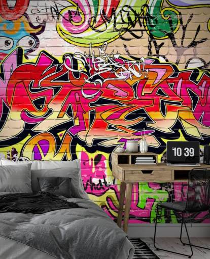 rosa, oransje og gult tilpasset graffiti tapetmaleri kalt Graffiti Wall for barnas soverom