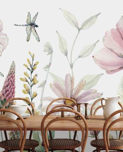 murale con fiori rosa che crescono