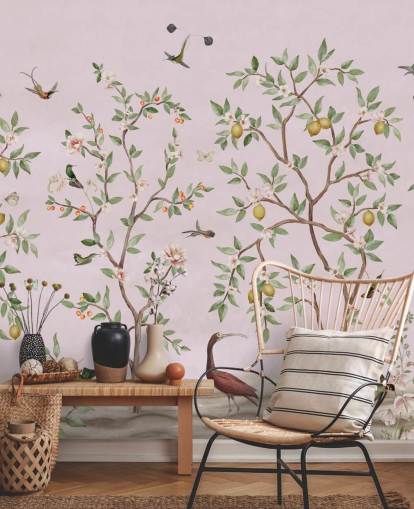 chinoiserie de limoeiro em mural de parede rosa