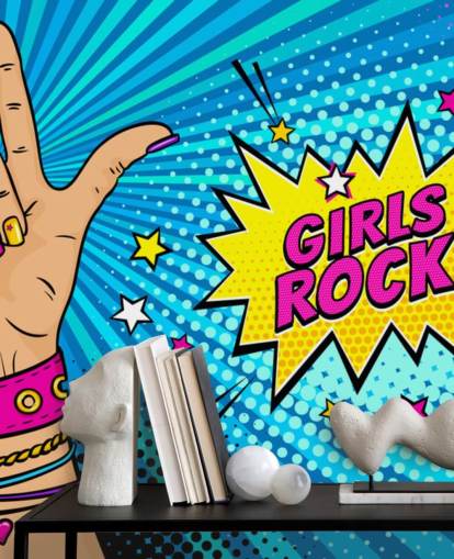 Mural de parede de arte pop com mão feminina com letreiro de rock n roll e balão de fala Girls Rock