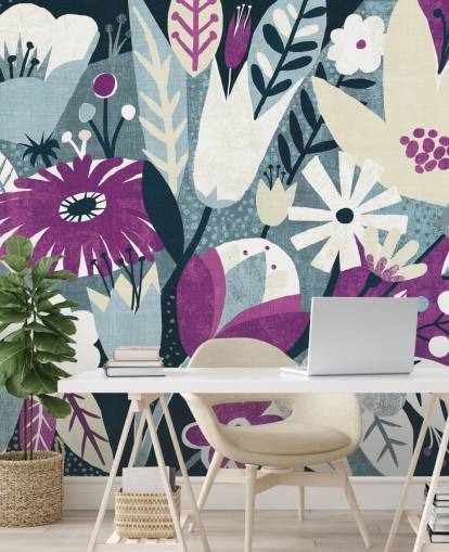 Paars, wit en blauw bloemenbehang