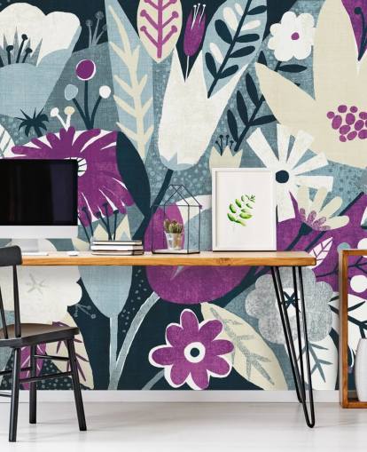 Paars, wit en blauw bloemenbehang