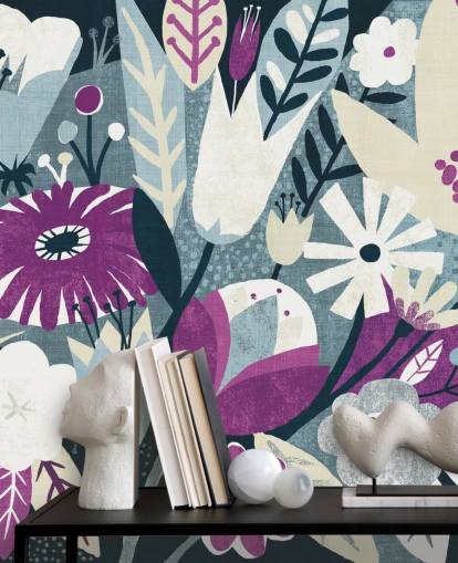 Lila, weiße und blaue Blumentapete Lila, weiße und blaue Blumentapete