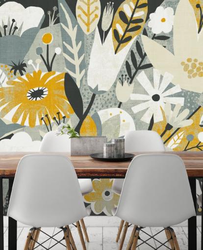 mosterd, blauw en wit bloemenpatroon behang