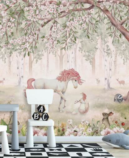 mural de papel pintado de unicornios en el bosque