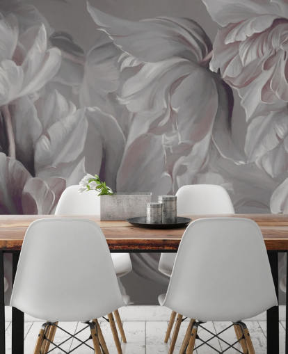 mural floral oscuro con tulipanes grandes