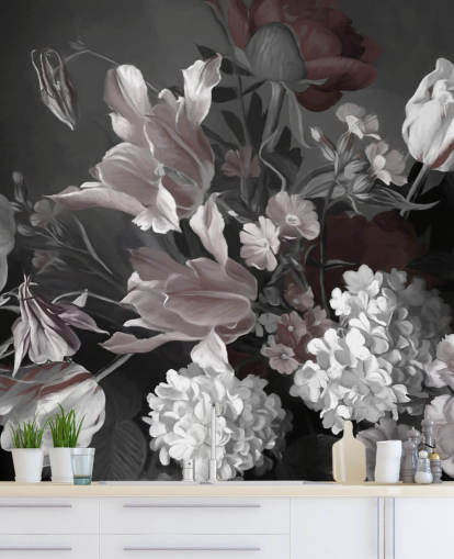 fresque murale florale foncée avec bouquet de tulipes