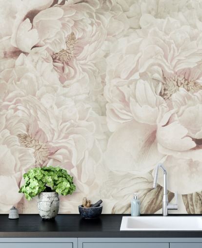 großes florales Wandbild mit rosafarbenen Pfingstrosen von Marina Stupakova für Schlafzimmer