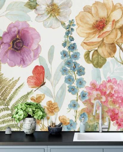 Decorazione murale floreale colorata con farfalla