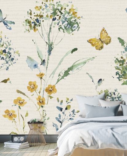 färgglad blommig väggmålning med trollslända och fjäril