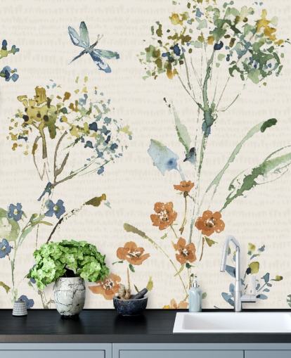 botanische muurschildering met libelle